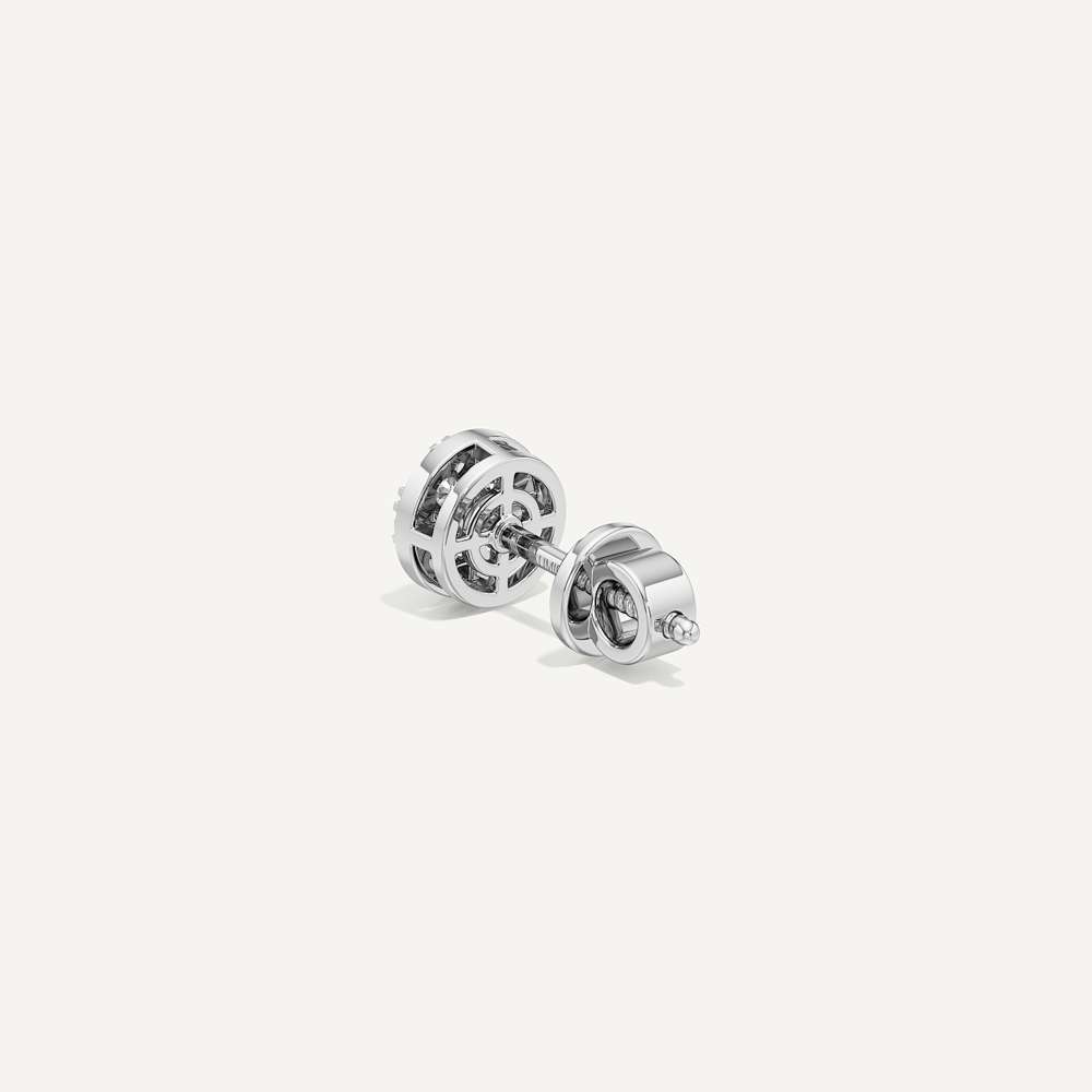 Classic Round Diamond Earring