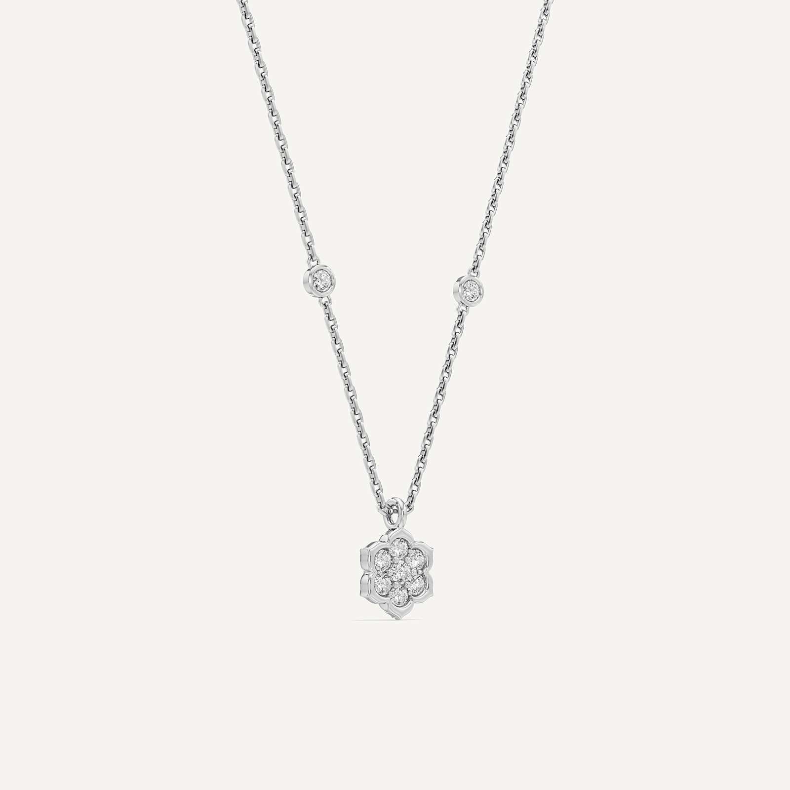 Daisy Cluster Round Diamond
