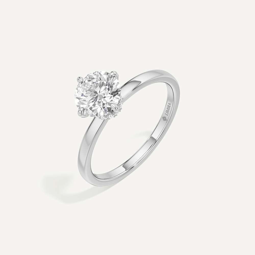 Aurelia Minimalist Round Solitaire